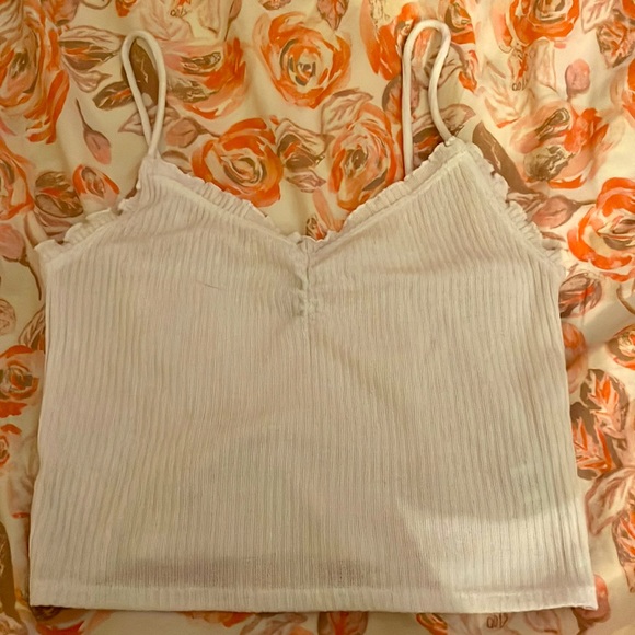 Me to We Scalloped Tank Top - Picture 3 of 3
